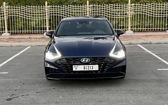 Hyundai Sonata - image 3