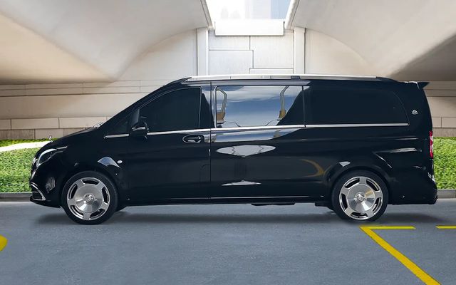Mercedes V-Class Maybach - image 2