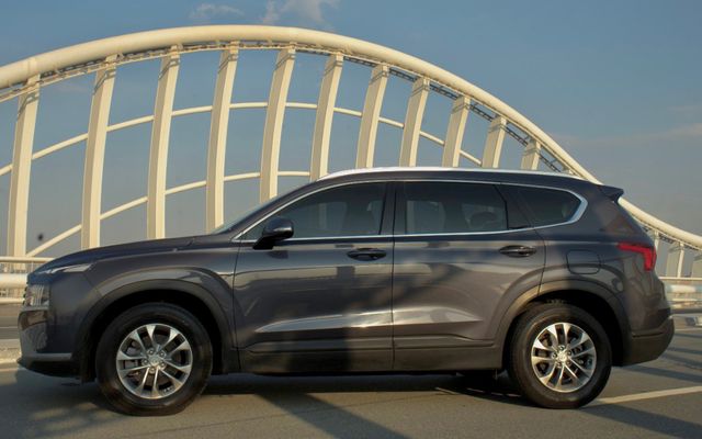 HYUNDAI SANTA FE - image 4