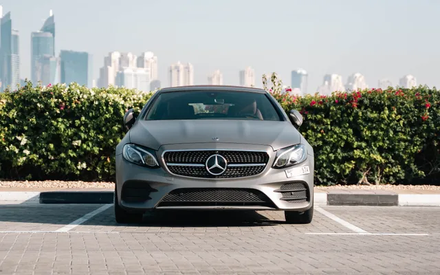 Mercedes E 450 - image 3