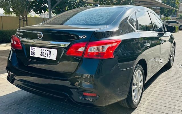 NISSAN SENTRA - image 2