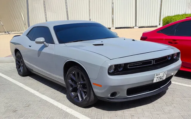 DODGE CHALLENGER - image 3