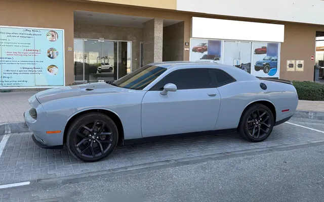 DODGE CHALLENGER - image 2