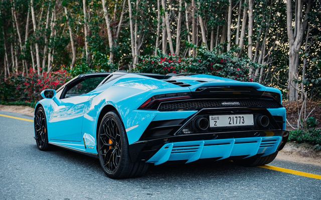 Lamborghini Huracan Spyder - image 4