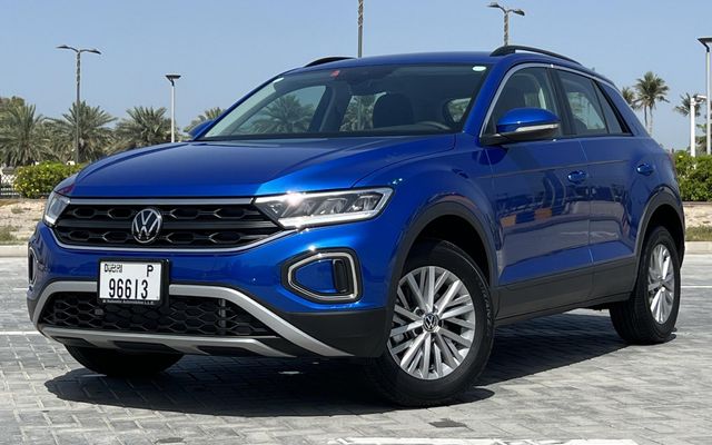 VOLKSWAGEN TROC LIFE - image 1