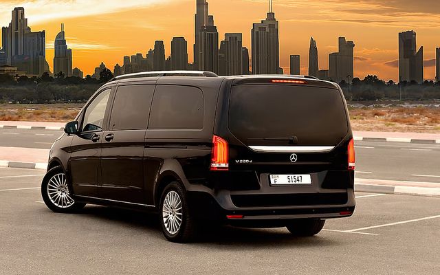 Mercedes V-Class - image 3