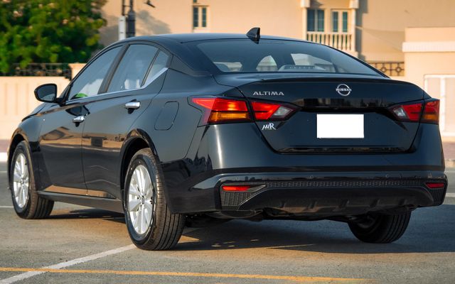 NISSAN ALTIMA - image 4