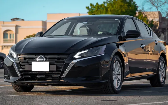 NISSAN ALTIMA - image 1