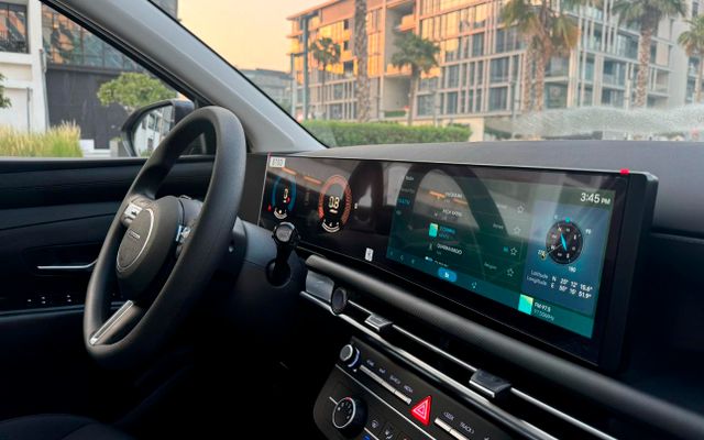 HYUNDAI TUCSON - image 4