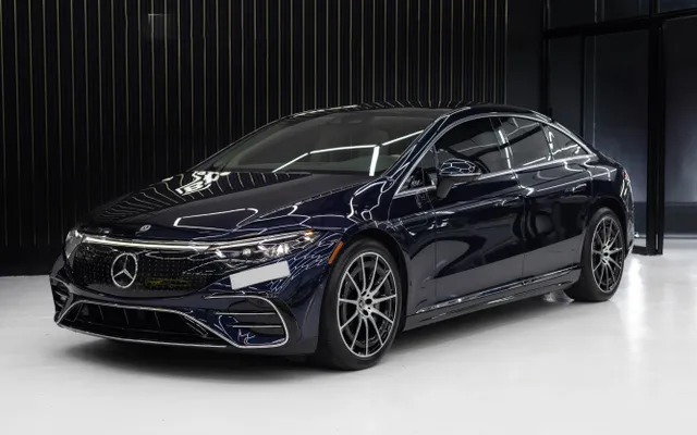 MERCEDES EQS 580 - image 1