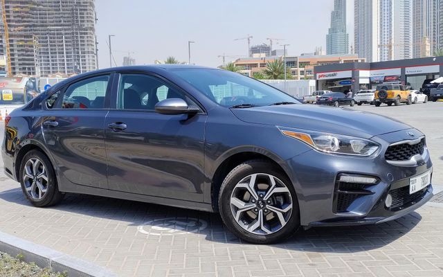 Kia Forte - image 2