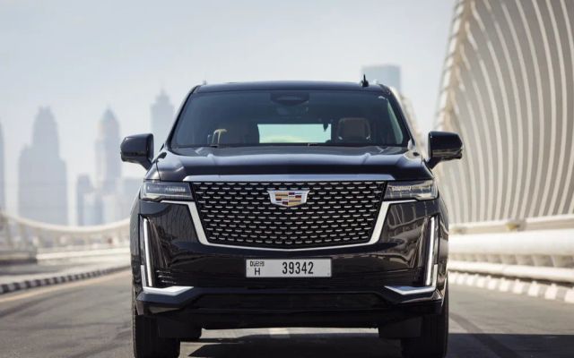 Cadillac Escalade - image 3