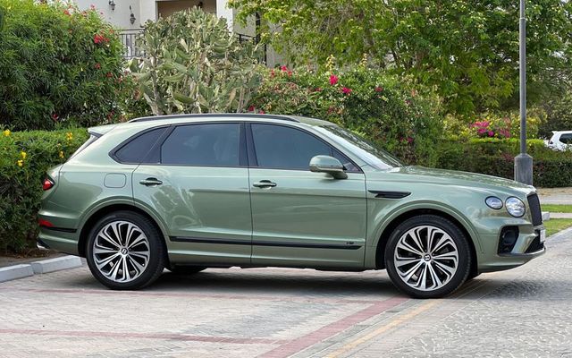 BENTLEY BENTAYGA - image 2