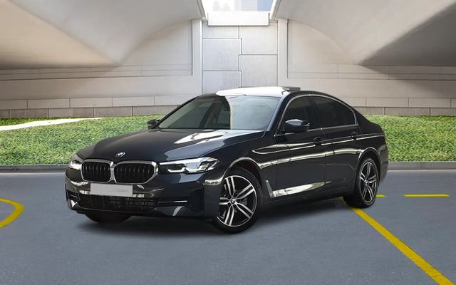 BMW 520I - image 1