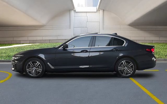 BMW 520I - image 3