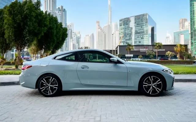 BMW 420i Coup - image 2