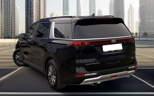 KIA CARNIVAL MPV 8 SEATS - image 4
