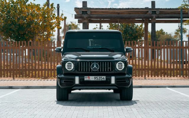 MERCEDES G63 - image 3