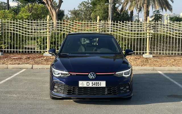 Volkswagen Golf GTI - image 3