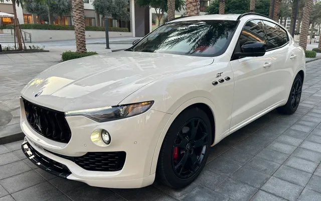 Maserati Levante - image 1