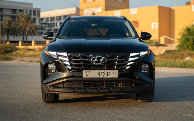 HYUNDAI TUCSON - image 3