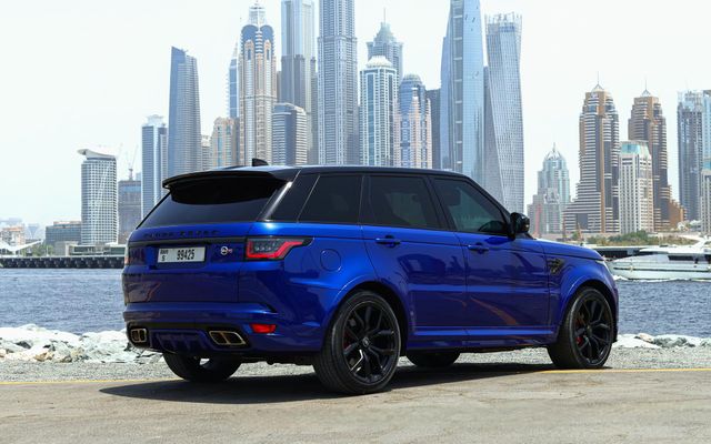 RANGE ROVER SPORT SVR - image 3