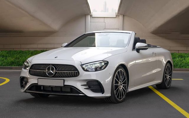 MERCEDES E200 Conv - image 1