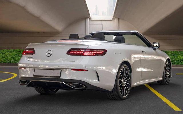 MERCEDES E200 Conv - image 4