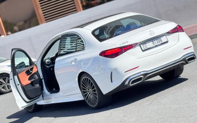 Mercedes C200 2025 - image 4