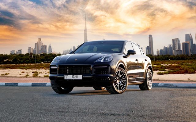 Porsche Cayenne Coupe Black - image 1