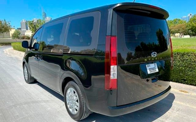 Hyundai Staria  Black - image 3