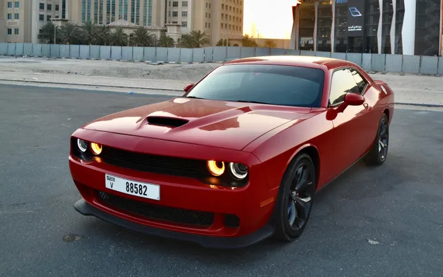 Dodge Challenger - image 1