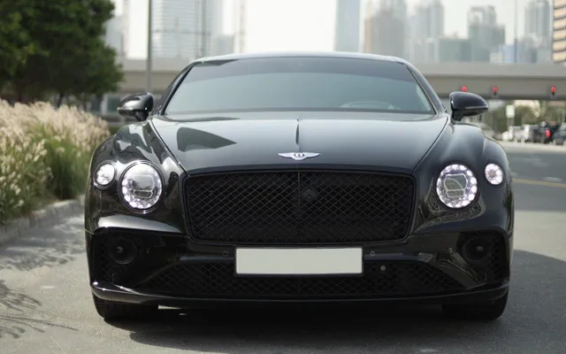 BENTLEY CONTINENTAL GT - image 2