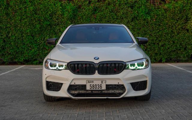 BMW 530i - image 2