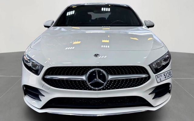 Mercedes A200 - image 2