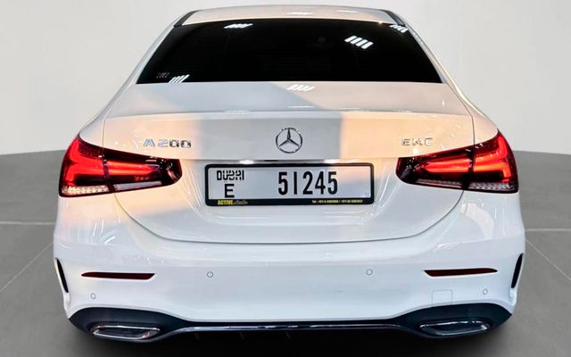 Mercedes A200 - image 3