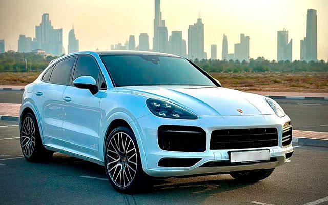 Porsche Cayenne GTS - image 1