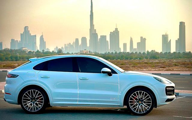 Porsche Cayenne GTS - image 2
