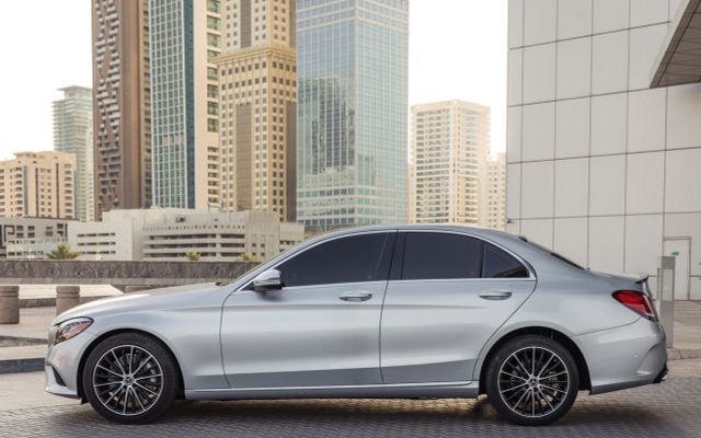 Mercedes C300 - image 2