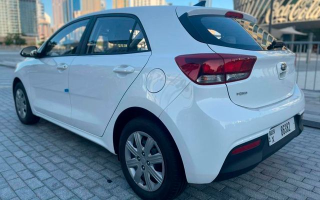 KIA RIO - image 4