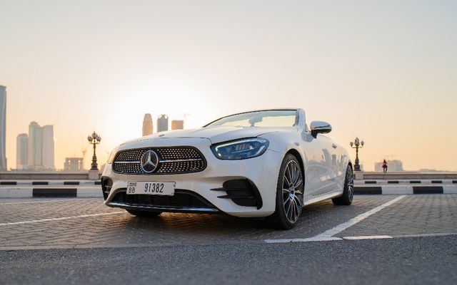 Mercedes E450 COUPE - image 4