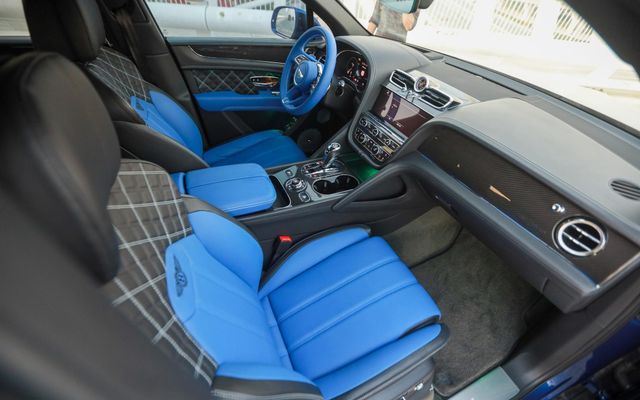 Bently Bentyaga - image 4