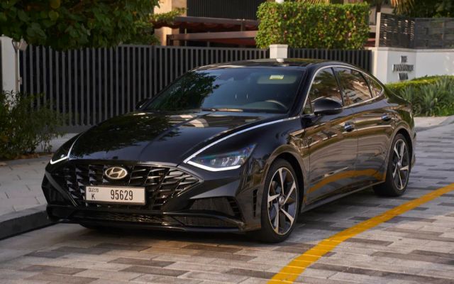 HYUNDAI SONATA - image 1