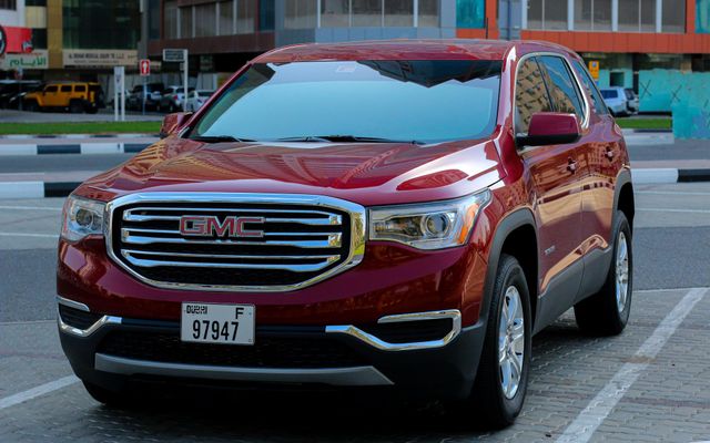 GMC ACADIA - image 3