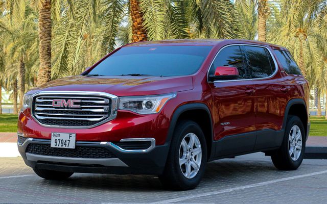 GMC ACADIA - image 1