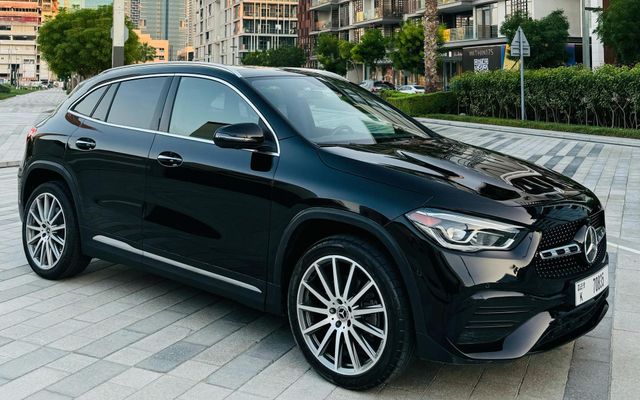 MERCEDES-BENZ GLA - image 2