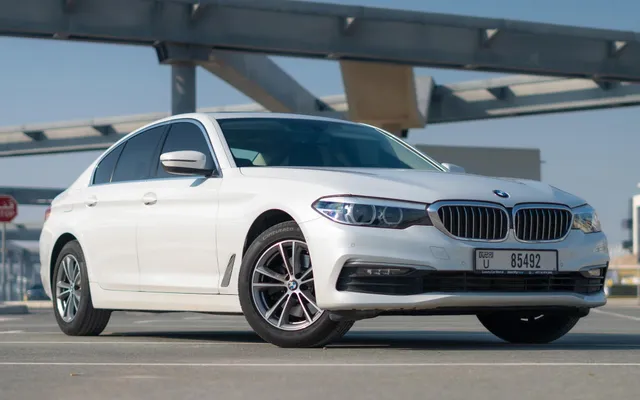 BMW 520 - image 4
