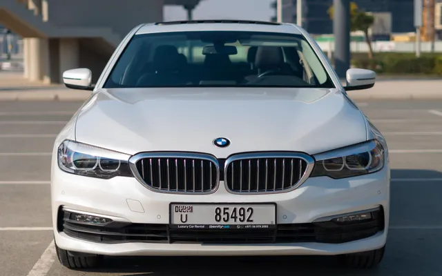 BMW 520 - image 3