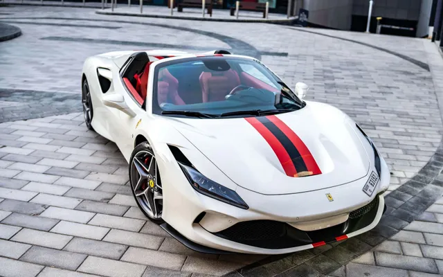 Ferrari F8 Tributo Spider - image 3