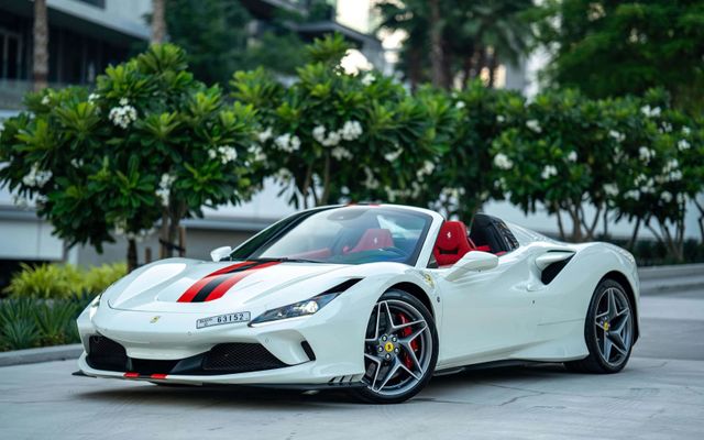 Ferrari F8 Tributo Spider - image 1